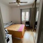 habitación matrimonial en piso compartido en el centro de Madrid